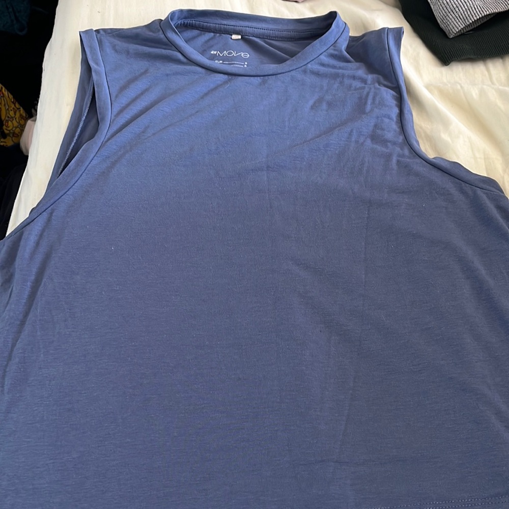 🦋H&M Move Muscle Tank